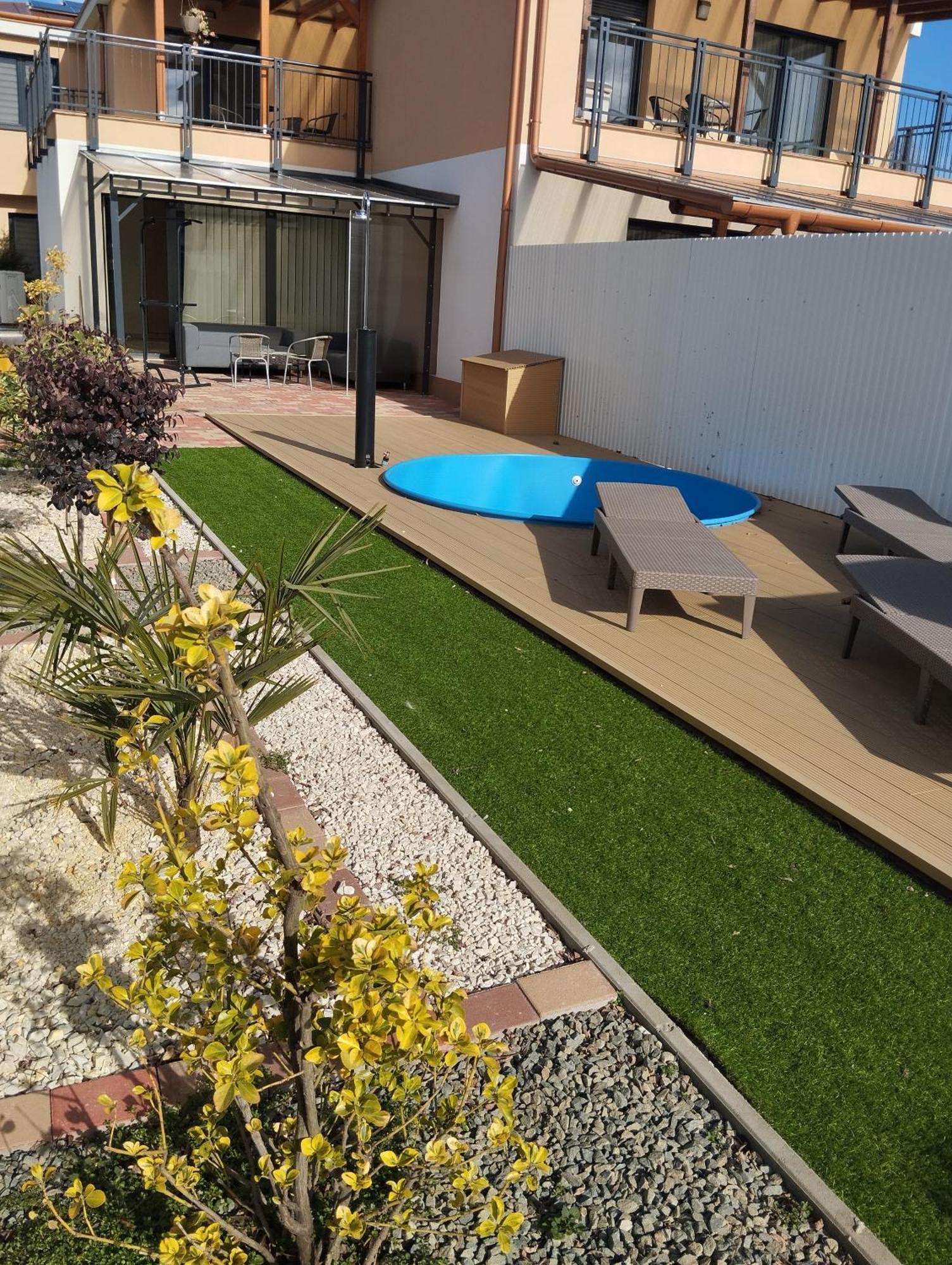Sarkcsillag Teljes Csaladihaz- Star Complete Family House Daire Segedin Dış mekan fotoğraf